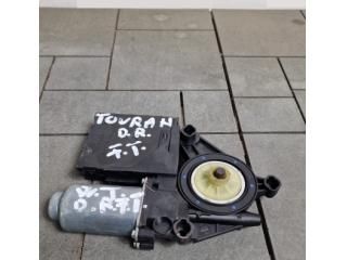 bontott VW TOURAN Jobb első Ablakemelő Motor