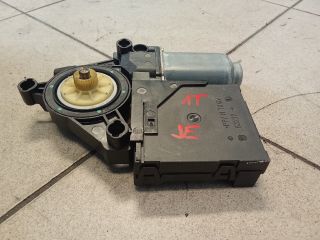 bontott VW TOURAN Jobb első Ablakemelő Motor