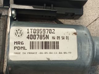 bontott VW TOURAN Jobb első Ablakemelő Motor