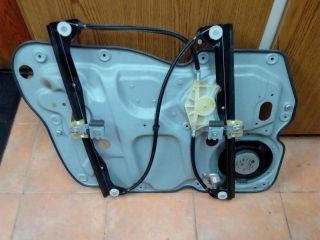 bontott VW TOURAN Jobb első Ablakemelő Szerkezet (Elektromos)