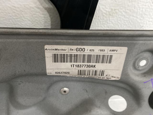 bontott VW TOURAN Jobb első Ablakemelő Szerkezet (Elektromos)