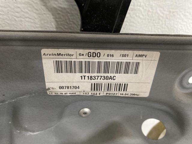 bontott VW TOURAN Jobb első Ablakemelő Szerkezet (Elektromos)