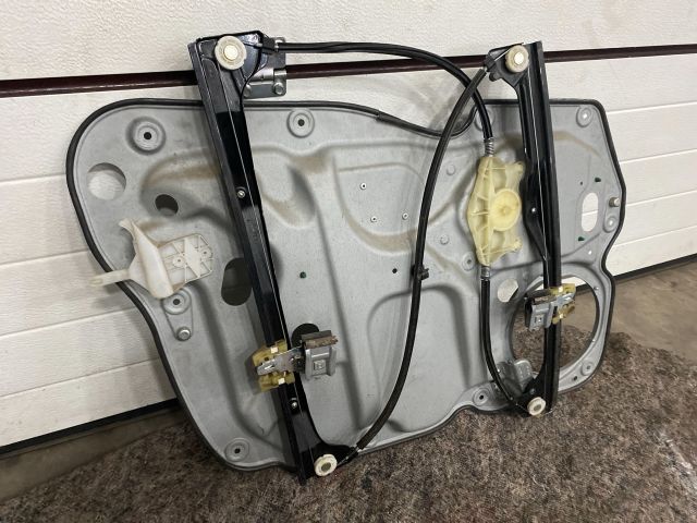 bontott VW TOURAN Jobb első Ablakemelő Szerkezet (Elektromos)