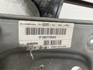 bontott VW TOURAN Jobb első Ablakemelő Szerkezet (Elektromos)