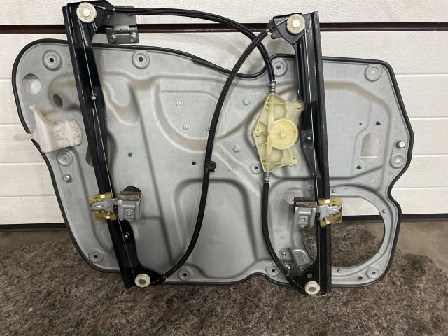 bontott VW TOURAN Jobb első Ablakemelő Szerkezet (Elektromos)