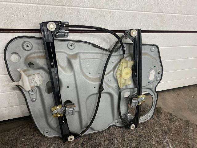 bontott VW TOURAN Jobb első Ablakemelő Szerkezet (Elektromos)