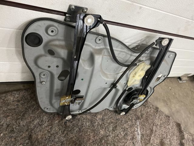 bontott VW TOURAN Jobb első Ablakemelő Szerkezet (Elektromos)