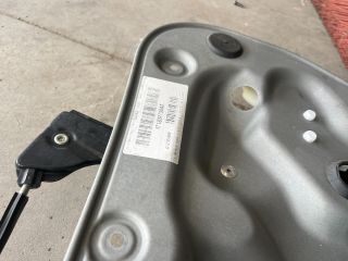 bontott VW TOURAN Jobb első Ablakemelő Szerkezet (Elektromos)