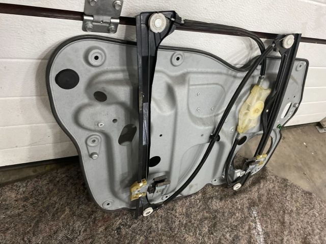 bontott VW TOURAN Jobb első Ablakemelő Szerkezet (Elektromos)