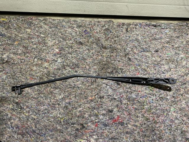 bontott VW TOURAN Jobb első Ablaktörlő Kar