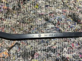 bontott VW TOURAN Jobb első Ablaktörlő Kar