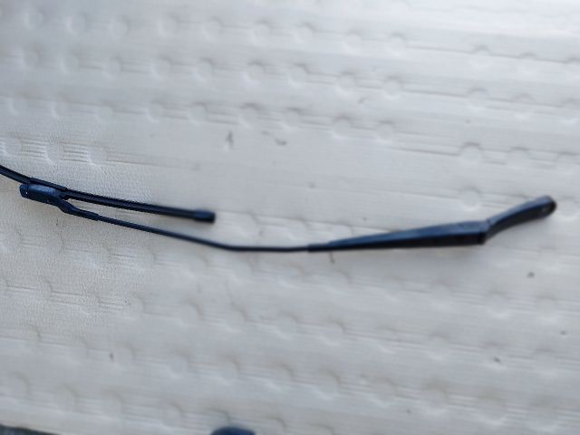 bontott VW TOURAN Jobb első Ablaktörlő Kar