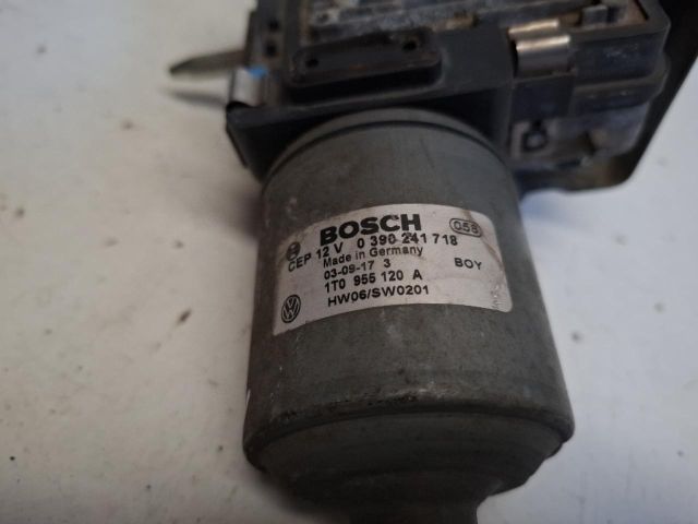 bontott VW TOURAN Jobb első Ablaktörlő Motor