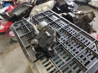 bontott VW TOURAN Jobb első Ablaktörlő Motor