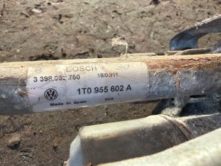 bontott VW TOURAN Jobb első Ablaktörlő Szerkezet