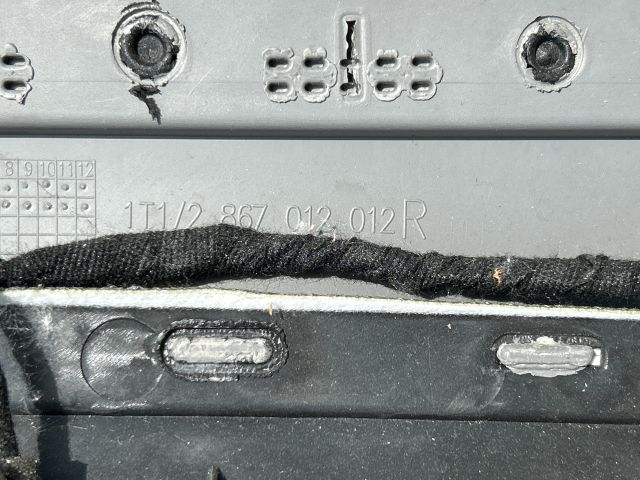 bontott VW TOURAN Jobb első Ajtó Kárpit