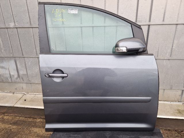bontott VW TOURAN Jobb első Ajtó (Részeivel)