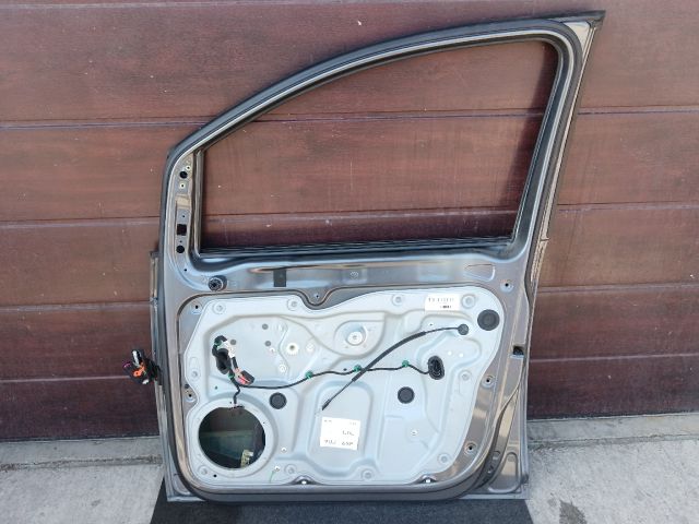 bontott VW TOURAN Jobb első Ajtó (Részeivel)