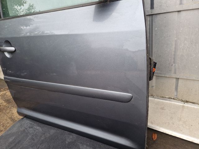 bontott VW TOURAN Jobb első Ajtó (Részeivel)