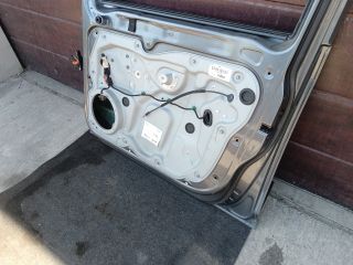 bontott VW TOURAN Jobb első Ajtó (Részeivel)