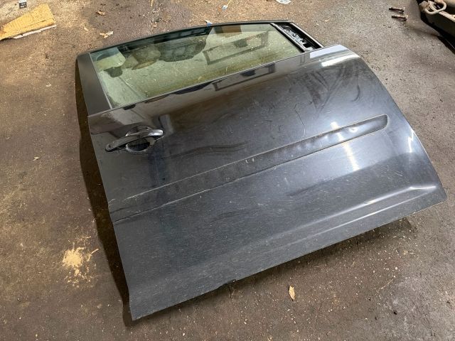 bontott VW TOURAN Jobb első Ajtó (Részeivel)