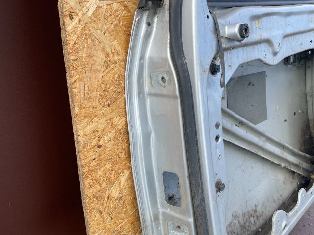 bontott VW TOURAN Jobb első Ajtó (Üres lemez)