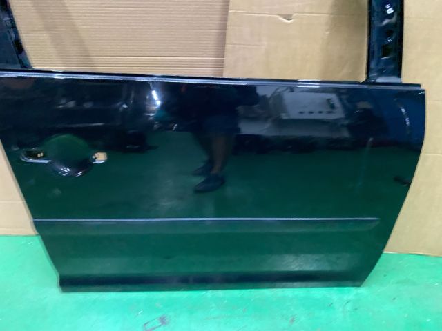 bontott VW TOURAN Jobb első Ajtó (Üres lemez)