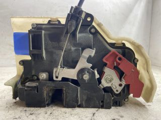 bontott VW TOURAN Jobb első Ajtózár