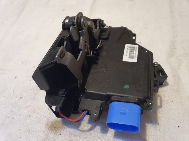 bontott VW TOURAN Jobb első Ajtózár