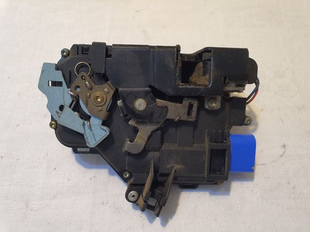 bontott VW TOURAN Jobb első Ajtózár