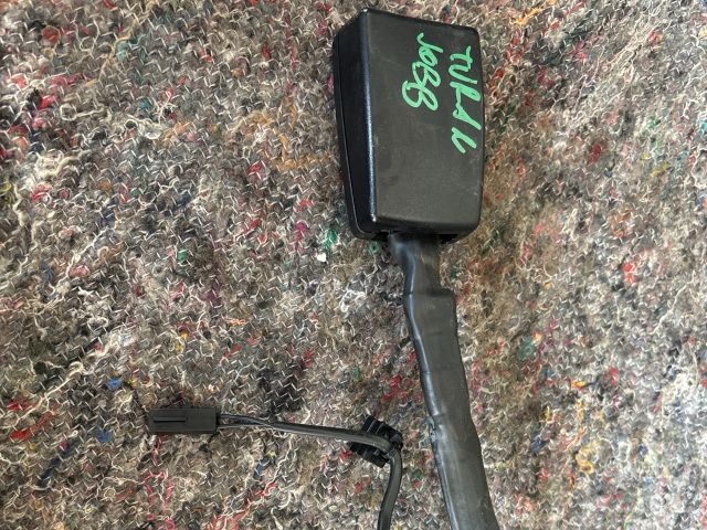 bontott VW TOURAN Jobb első Biztonsági Öv Csat