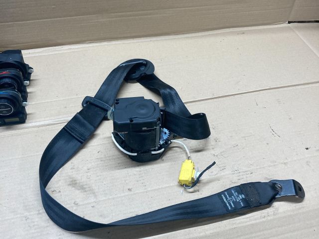 bontott VW TOURAN Jobb első Biztonsági Öv