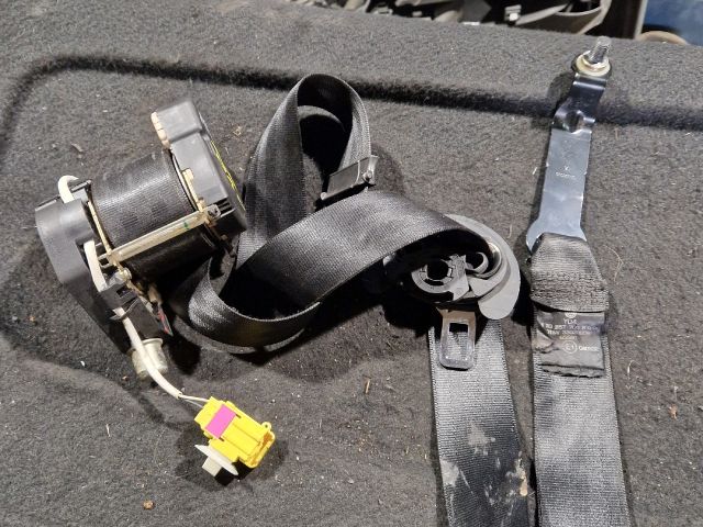 bontott VW TOURAN Jobb első Biztonsági Öv