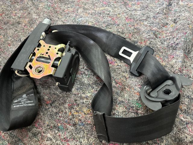 bontott VW TOURAN Jobb első Biztonsági Öv