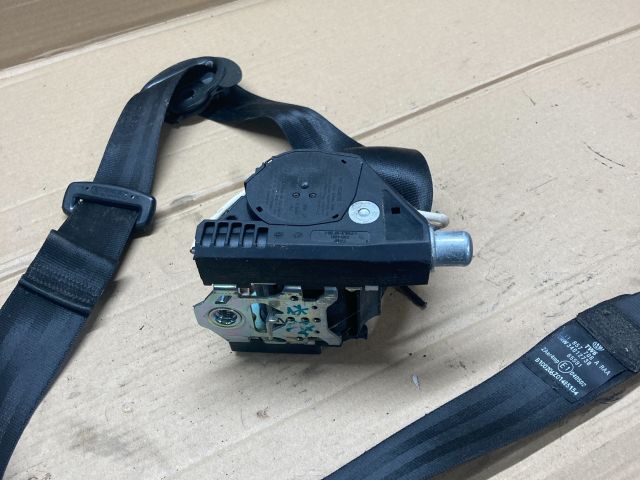 bontott VW TOURAN Jobb első Biztonsági Öv