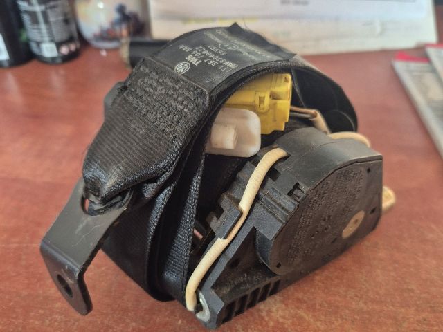 bontott VW TOURAN Jobb első Biztonsági Öv