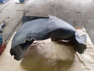 bontott VW TOURAN Jobb első Dobbetét (Kerékjárati, Műanyag)