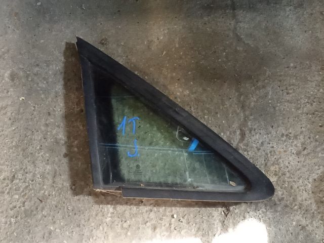 bontott VW TOURAN Jobb első Fixüveg (Ajtóban)
