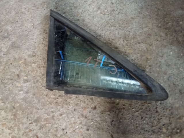 bontott VW TOURAN Jobb első Fixüveg (Ajtóban)