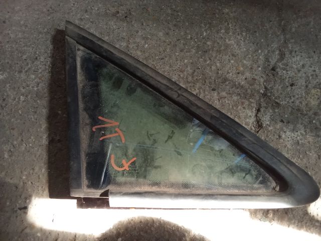 bontott VW TOURAN Jobb első Fixüveg (Ajtóban)