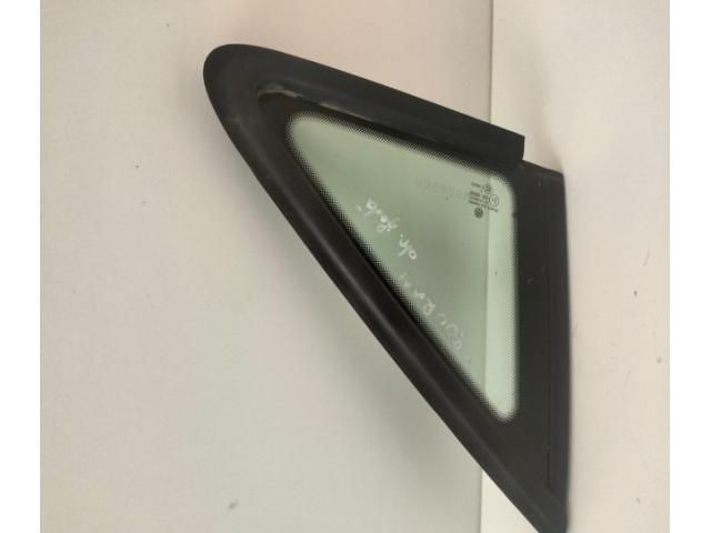 bontott VW TOURAN Jobb első Fixüveg (Ajtóban)