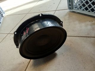 bontott VW TOURAN Jobb első Hangszóró