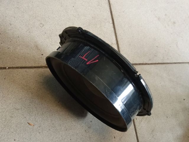 bontott VW TOURAN Jobb első Hangszóró