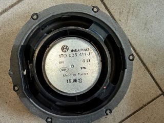 bontott VW TOURAN Jobb első Hangszóró