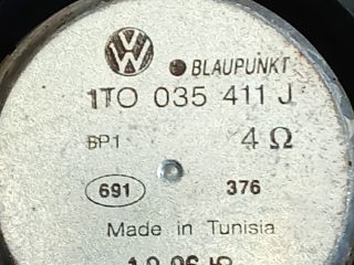 bontott VW TOURAN Jobb első Hangszóró