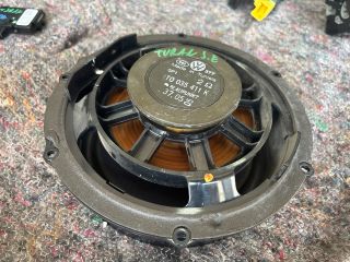 bontott VW TOURAN Jobb első Hangszóró