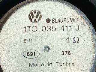 bontott VW TOURAN Jobb első Hangszóró