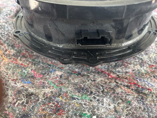 bontott VW TOURAN Jobb első Hangszóró