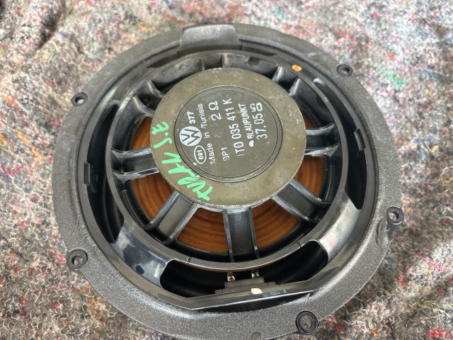 bontott VW TOURAN Jobb első Hangszóró