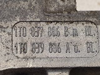 bontott VW TOURAN Jobb első Külső Kilincsfészek